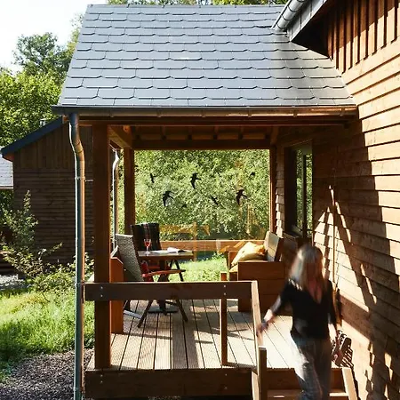 Alpehytte Mont Juru - Rust, Romantiek & Ruimte Voor 2 Volwassenen Op Prive Domein (adults Only) Houffalize